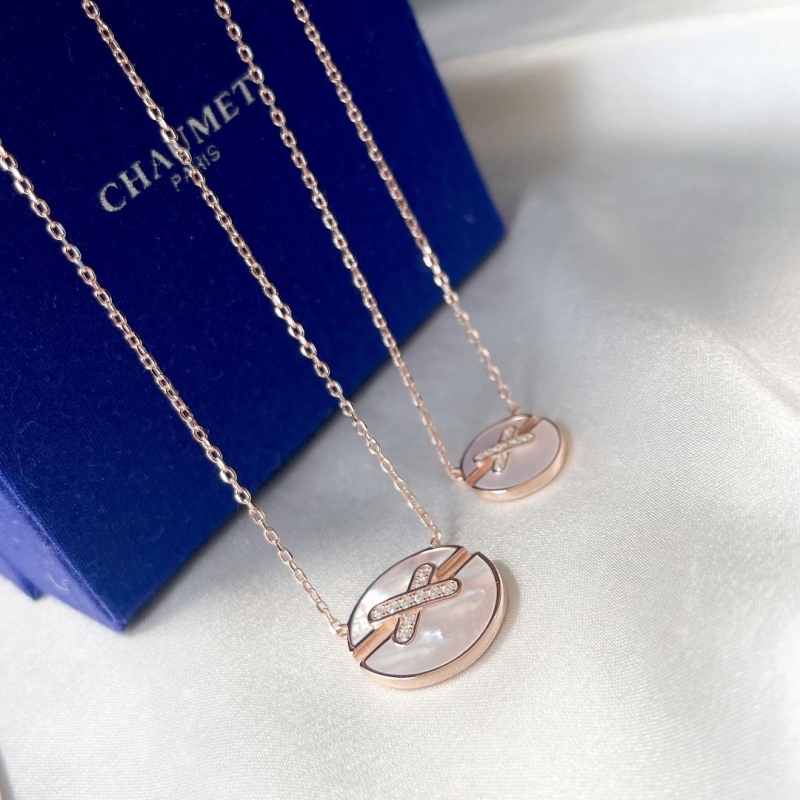 CHAUMET